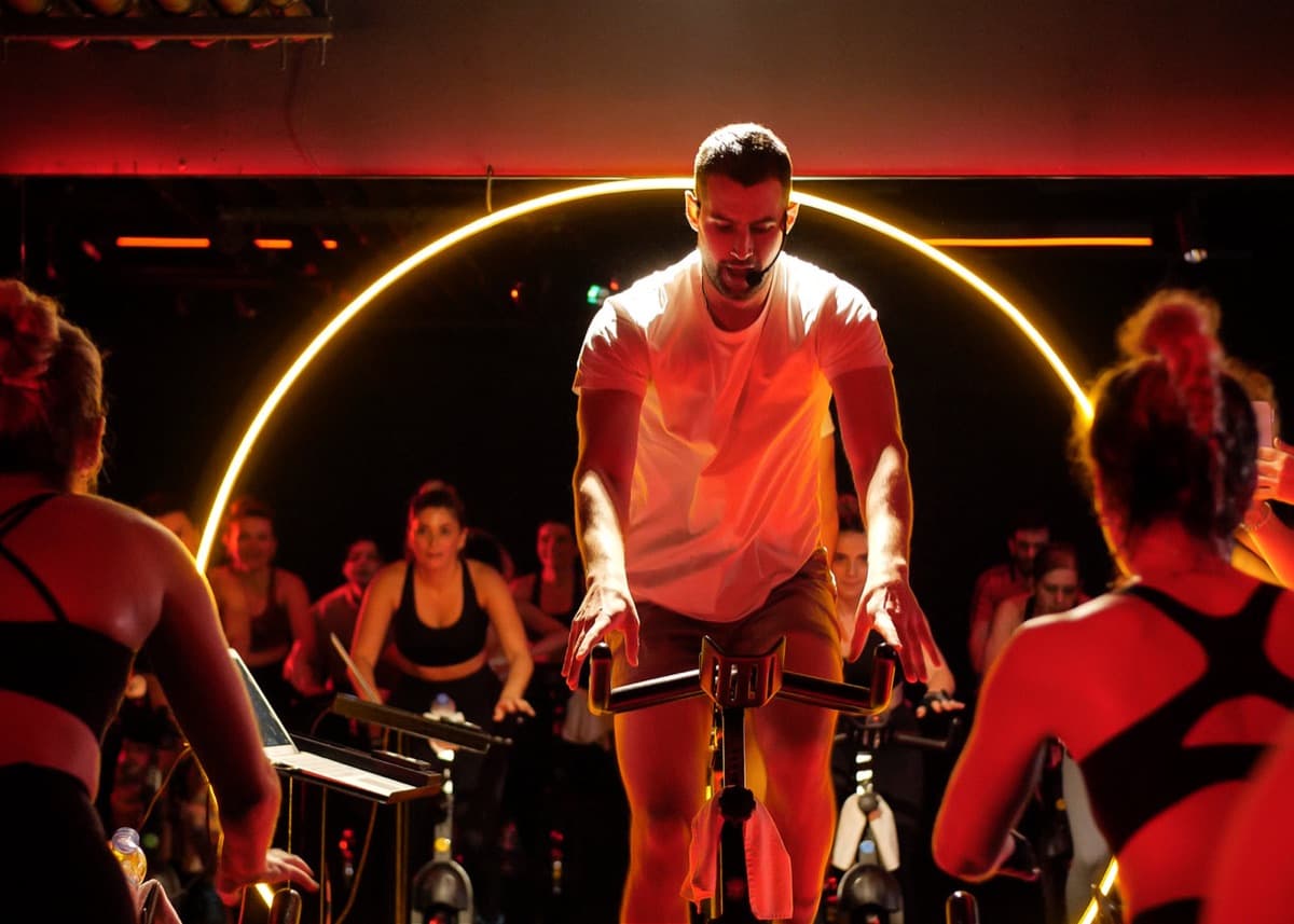 Urban Active indoor cycle dersi
